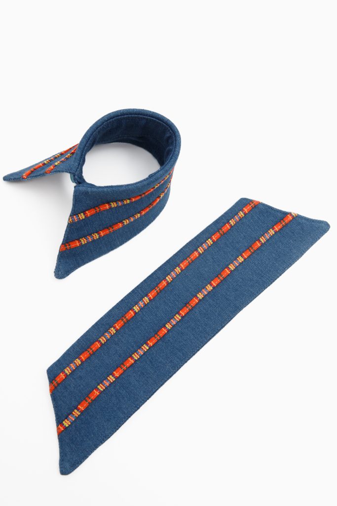 Μανσέτα χειροποίητη με boho ρέλι, "Indigo Wrap"